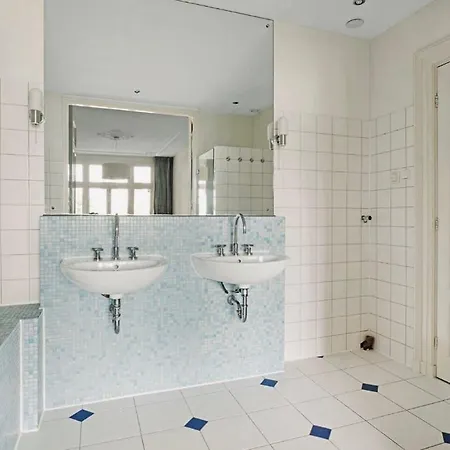 Apartment Readmyhostprofile! Home In Great Location Centre Amsterdam